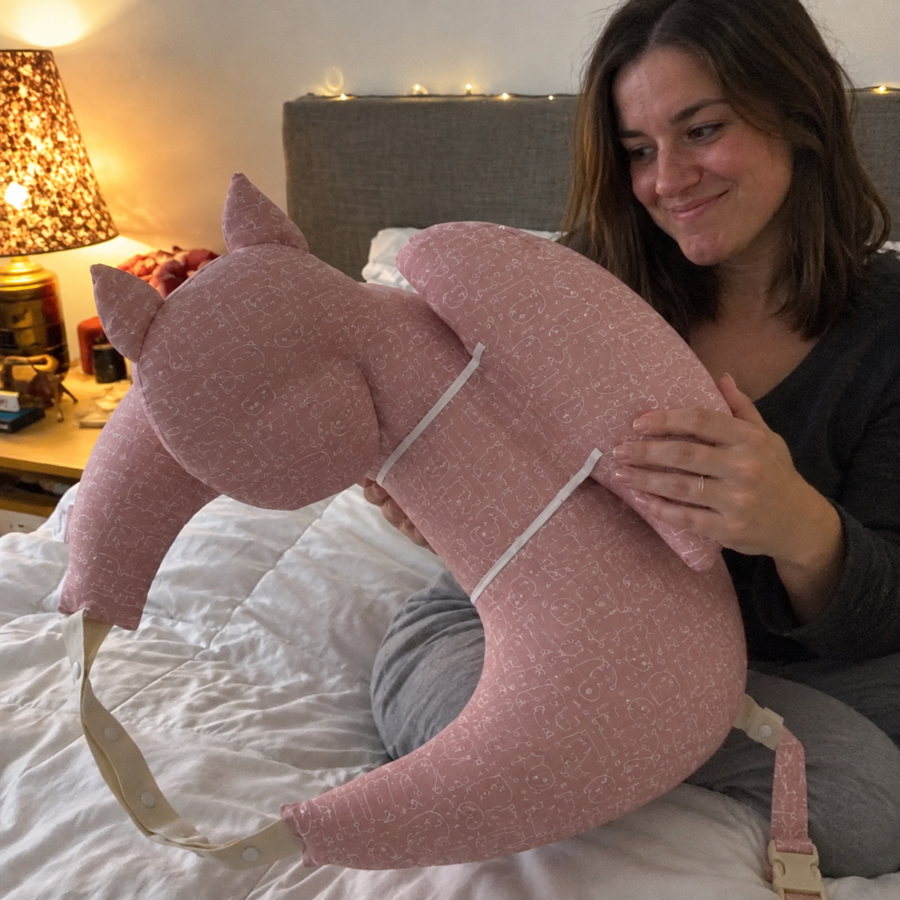 Walking hands-free with the Reliefeed pillow